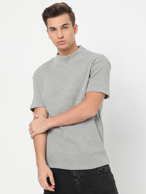 turtle neck solid t-shirt - 18680319 - Very Small Image - 1