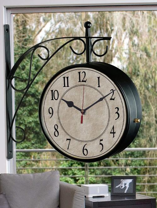 vintage double sided station wall clock - 18719711 - Very Small Image - 1