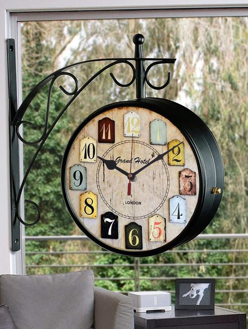 vintage double sided station wall clock - 18719734 - Very Small Image - 1