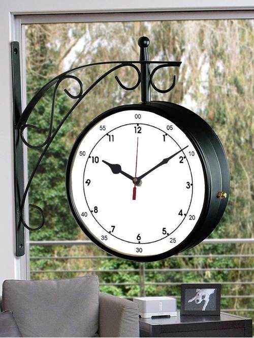 vintage double sided station wall clock - 18719787 - Very Small Image - 1