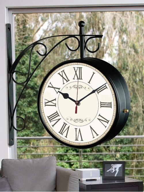 vintage double sided station wall clock - 18719803 - Very Small Image - 1