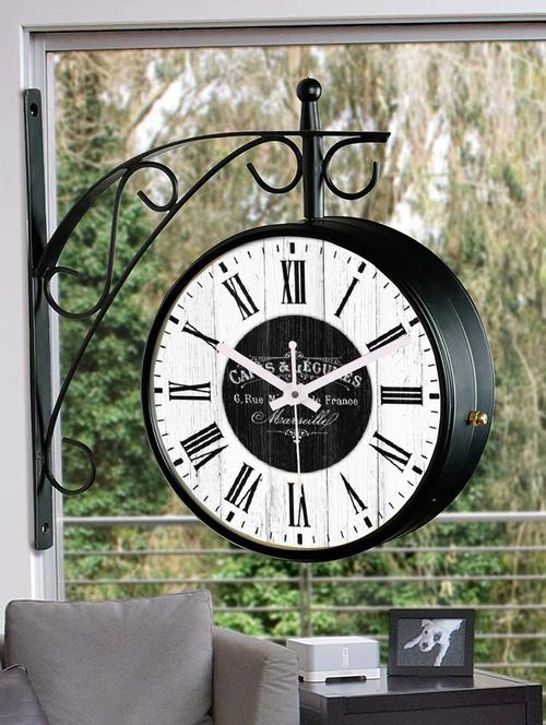 vintage double sided station wall clock - 18719818 - Very Small Image - 1