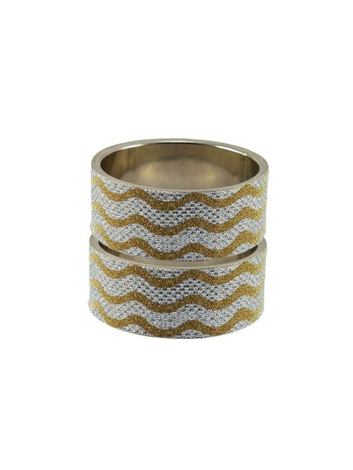 plain brass bangle - 18773456 - Very Small Image - 1