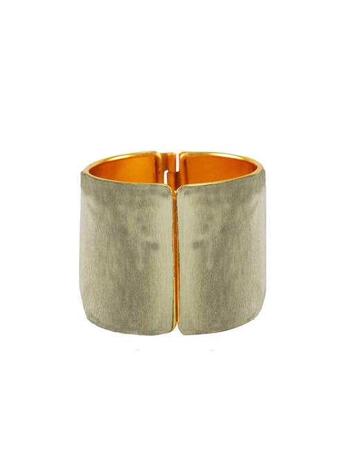 cream plain brass bangle - 18780769 - Very Small Image - 1