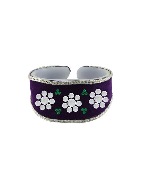 kundan studded acrylic bracelet - 18792894 - Very Small Image - 1