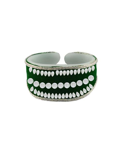 kundan studded acrylic bracelet - 18792921 - Very Small Image - 1