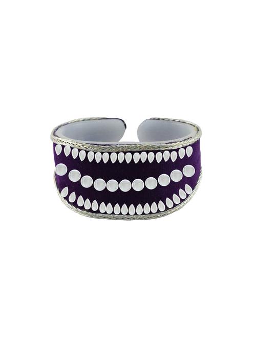 kundan studded acrylic bracelet - 18792928 - Very Small Image - 1