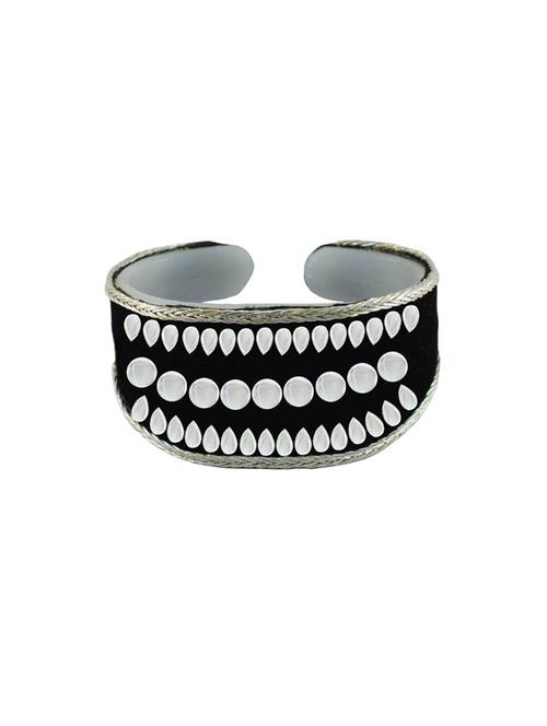 kundan studded acrylic bangles bracelet - 18792932 - Very Small Image - 1