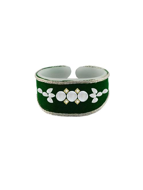 kundan studded acrylic bangles bracelet - 18792955 - Very Small Image - 1