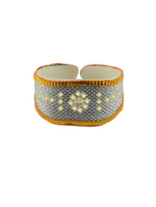 kundan studded acrylic bangles bracelet - 18792971 - Very Small Image - 1