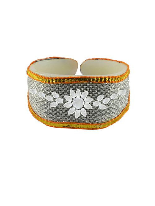 stone studded acrylic bangle bracelet - 18792988 - Very Small Image - 1