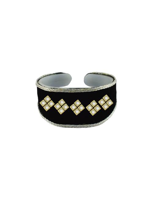 stone studded acrylic bangle bracelet - 18793017 - Very Small Image - 1