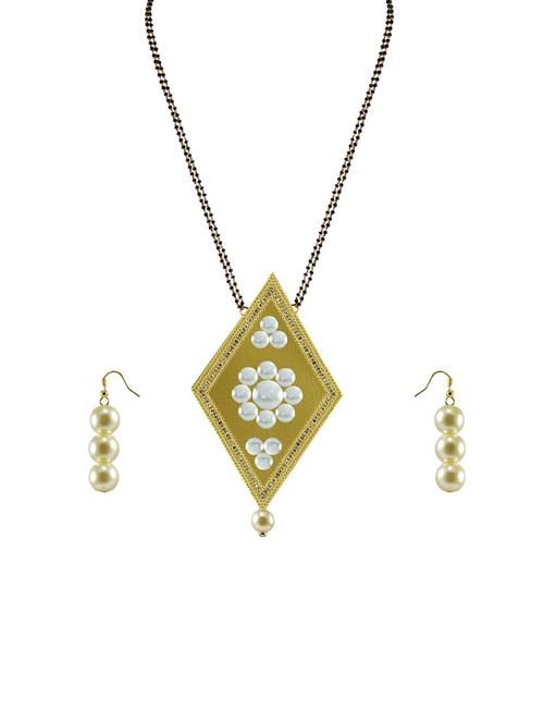 gold plated mangalsutra earring set - 18794724 - Very Small Image - 1