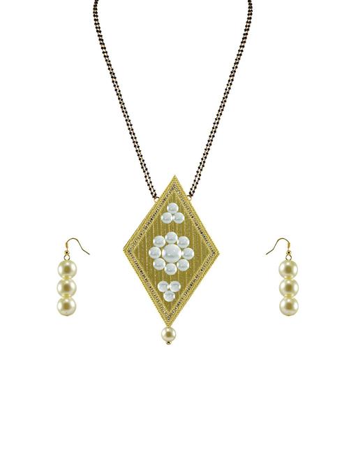 gold plated mangalsutra earring set - 18794731 - Very Small Image - 1