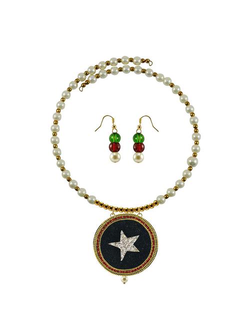gold brass necklaces and earring - 18796164 - Very Small Image - 1