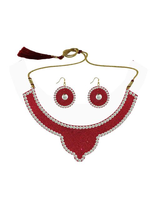 red metal necklaces and earring - 18796291 - Very Small Image - 1