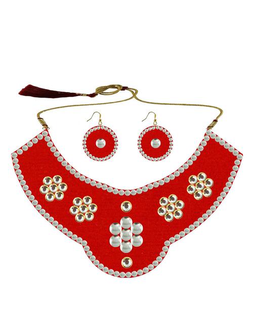 red metal necklaces and earring - 18796351 - Very Small Image - 1