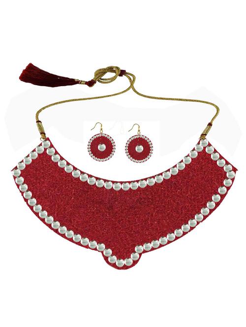 red metal necklaces and earring - 18796483 - Very Small Image - 1