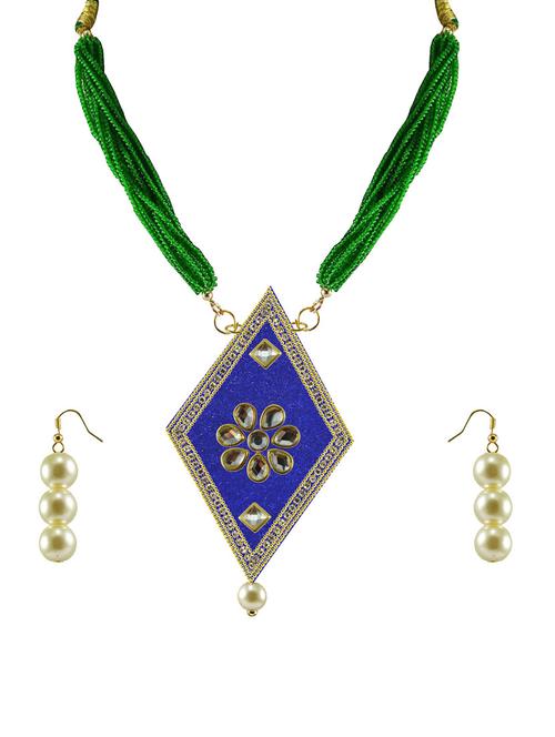 gold plated pendants and earring - 18797575 - Very Small Image - 1