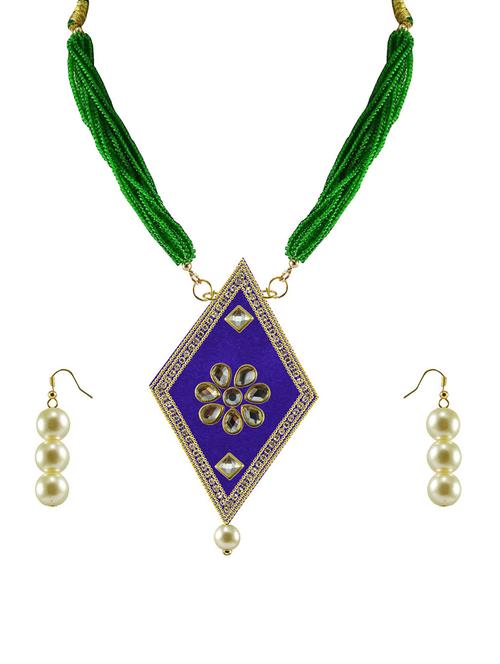 gold plated pendants and earring - 18797580 - Very Small Image - 1