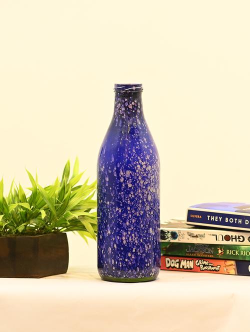 decorative bottle shape stylish flower pot vase for home - 18822987 - Very Small Image - 1