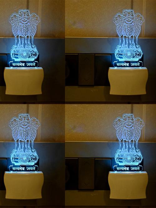 automatic light changing lamb - 18823546 - Very Small Image - 1