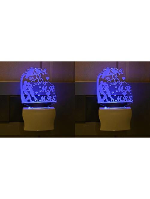 automatic light changing lamb - 18823573 - Very Small Image - 1
