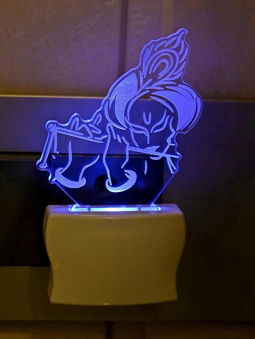 automatic light changing lamb - 18823688 - Very Small Image - 1