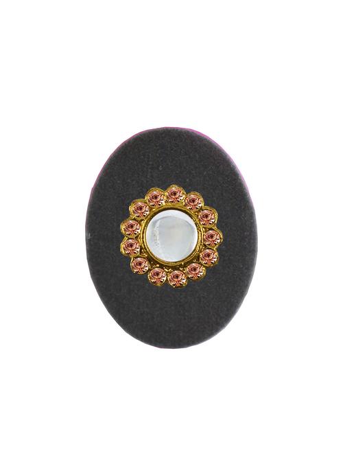 kundun stud acrylic brooch - 18826374 - Very Small Image - 1