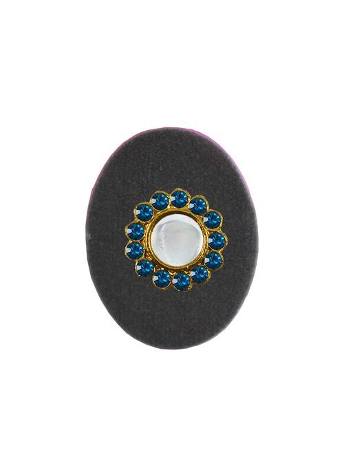 kundun stud acrylic brooch - 18826382 - Very Small Image - 1