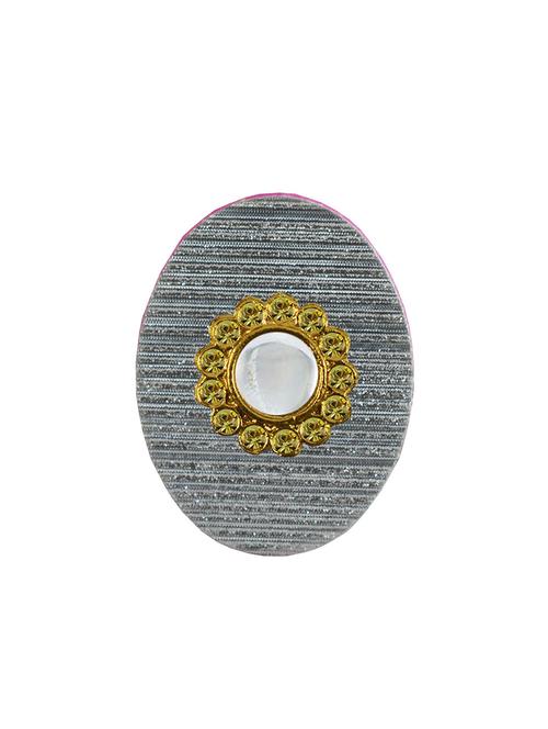 kundun stud acrylic brooch - 18826401 - Very Small Image - 1