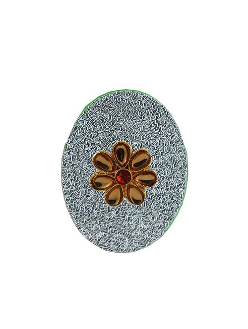 kundun stud acrylic brooch - 18826541 - Very Small Image - 1