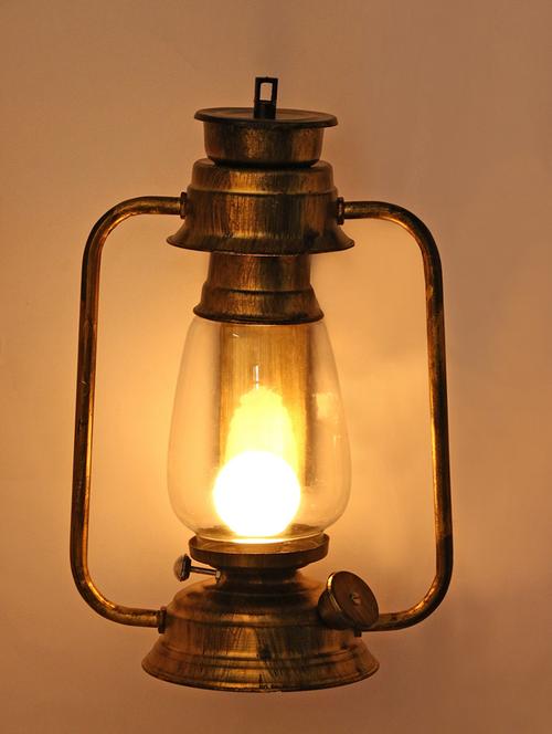 vintage wall lamp light of antique lantern design - 18838881 - Very Small Image - 1