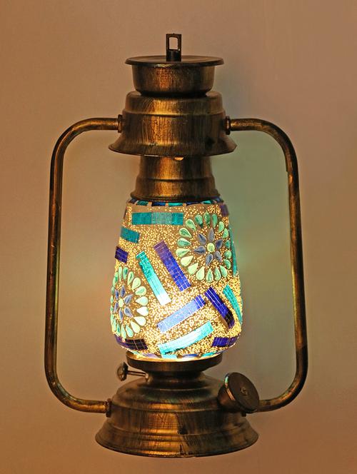 vintage wall lamp light of antique lantern design - 18838893 - Very Small Image - 1