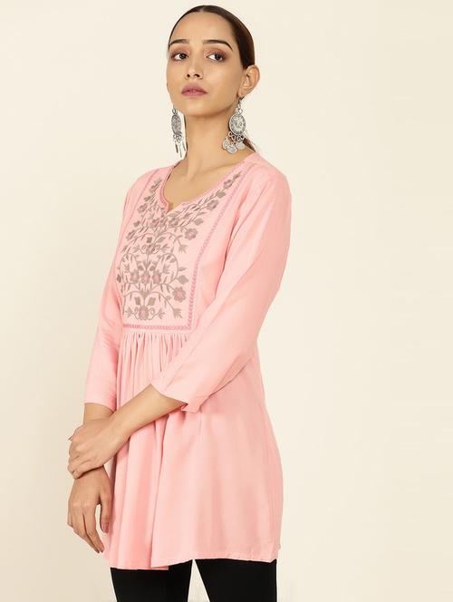 embroidered rayon kurta - 18861165 - Very Small Image - 1