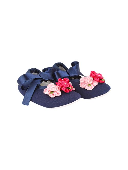 kids embellished fabric booty - 18876618 - Very Small Image - 1