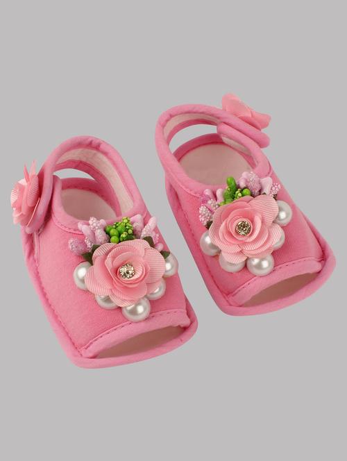 kids embellished fabric booty - 18876624 - Very Small Image - 1