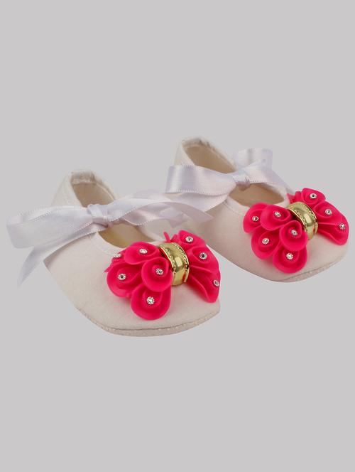 kids embellished fabric booty - 18876627 - Very Small Image - 1