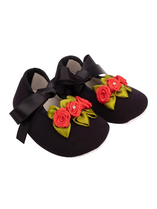kids embellished fabric booty - 18876628 - Very Small Image - 1