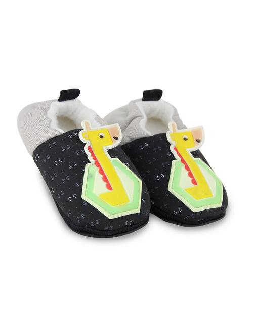 multi colored fabric booty - 18885445 - Very Small Image - 1