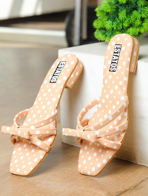 pink flat sandal - 18885918 - Very Small Image - 1