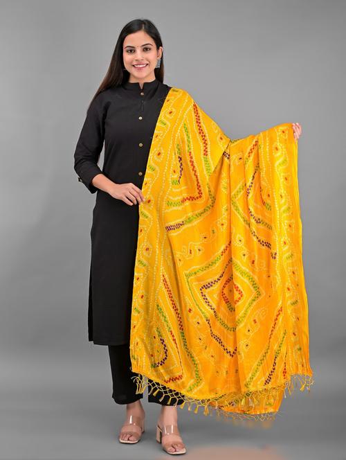 yellow dupatta - 18906641 - Very Small Image - 1
