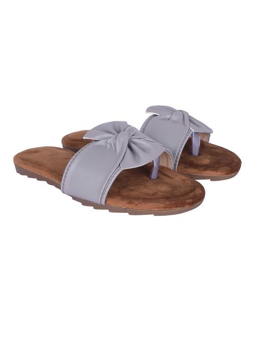 grey flat sandal - 18907247 - Very Small Image - 1