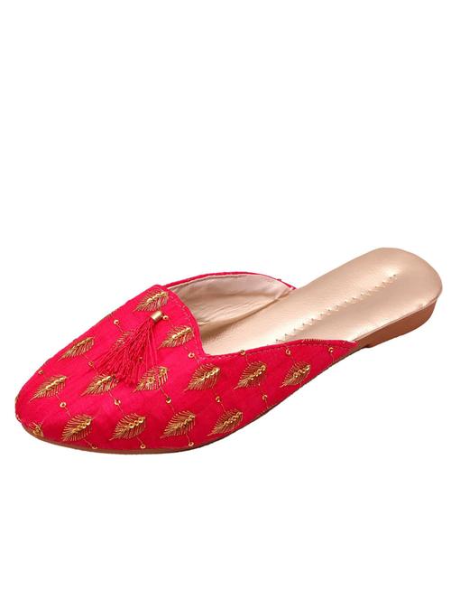 pink ethnic sandal - 18907385 - Very Small Image - 1