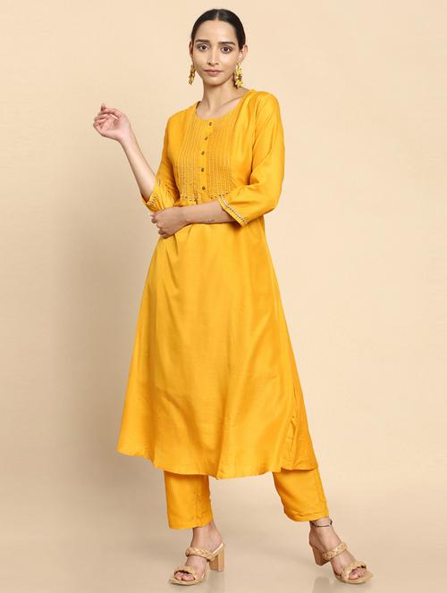 yellow suit set - 18931195 - Very Small Image - 1