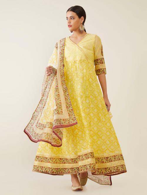 yellow suit set - 18931254 - Very Small Image - 1