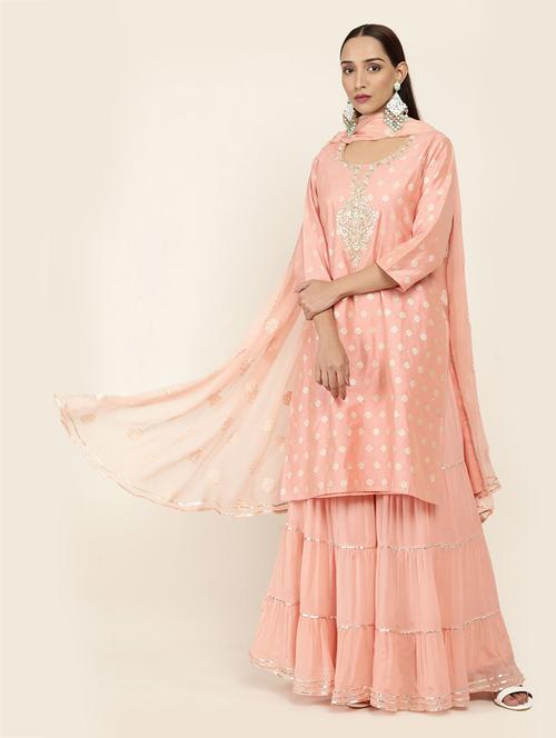peach suit set - 18931268 - Very Small Image - 1