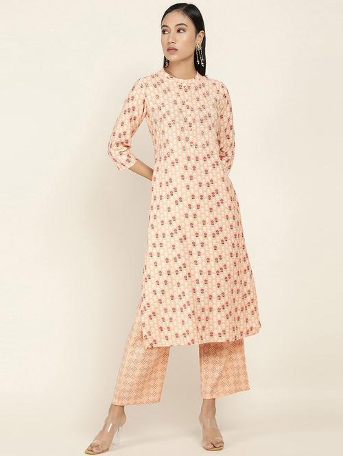 peach suit set - 18931325 - Very Small Image - 1
