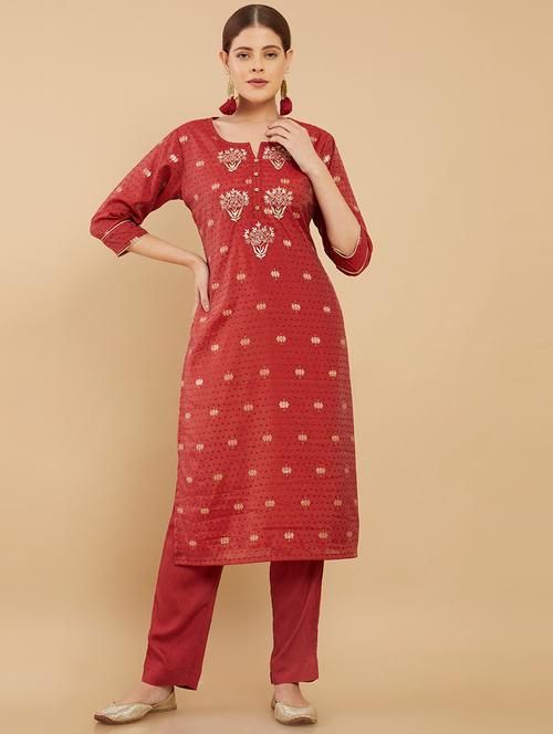 red detailed suit set - 18931668 - Very Small Image - 1