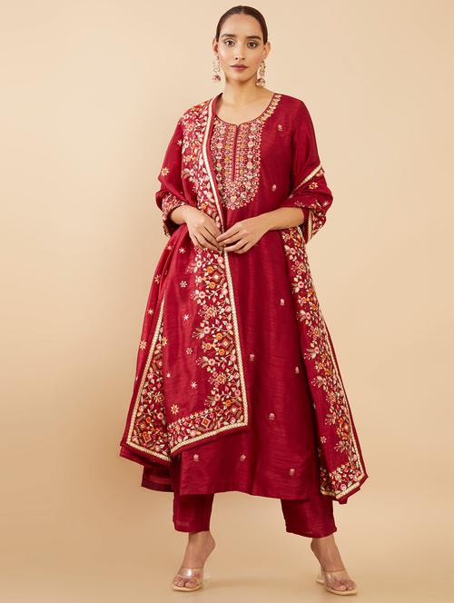 red embroidered suit set - 18931694 - Very Small Image - 1